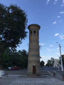 Bolo Hauz Mosque minaret