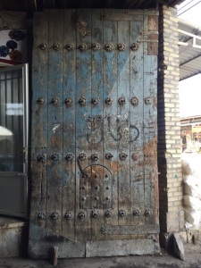 Main door to the Dokhtar Caravanserai