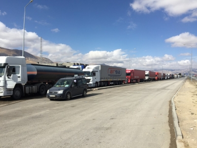 Trucks waiting to cross into Iran as far as the eye can see (and considerably further)
