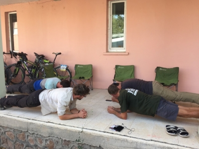 A 'plank' competition to fill in the time